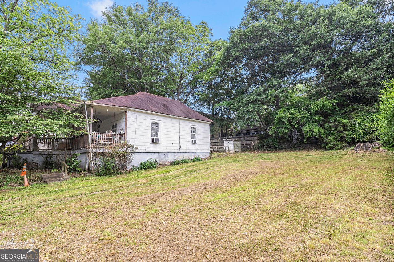 1052 Curran Street Property Photo 1