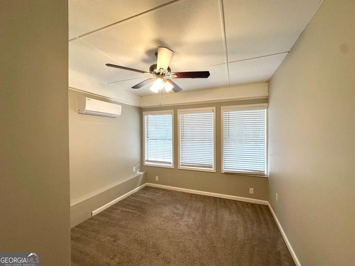 3948 Regent Street Property Photo 18