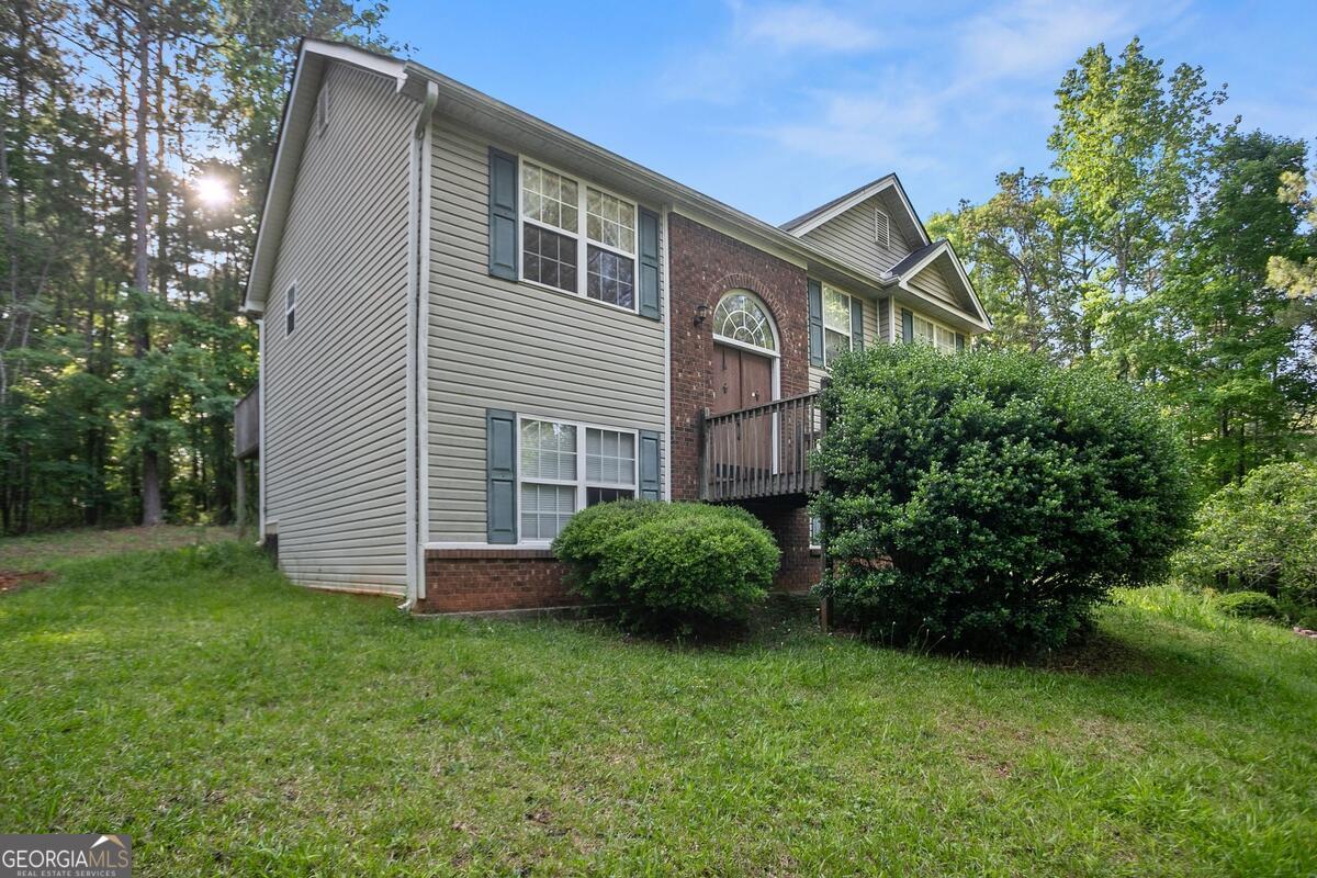 8915 Tweeddale Drive Property Photo 1