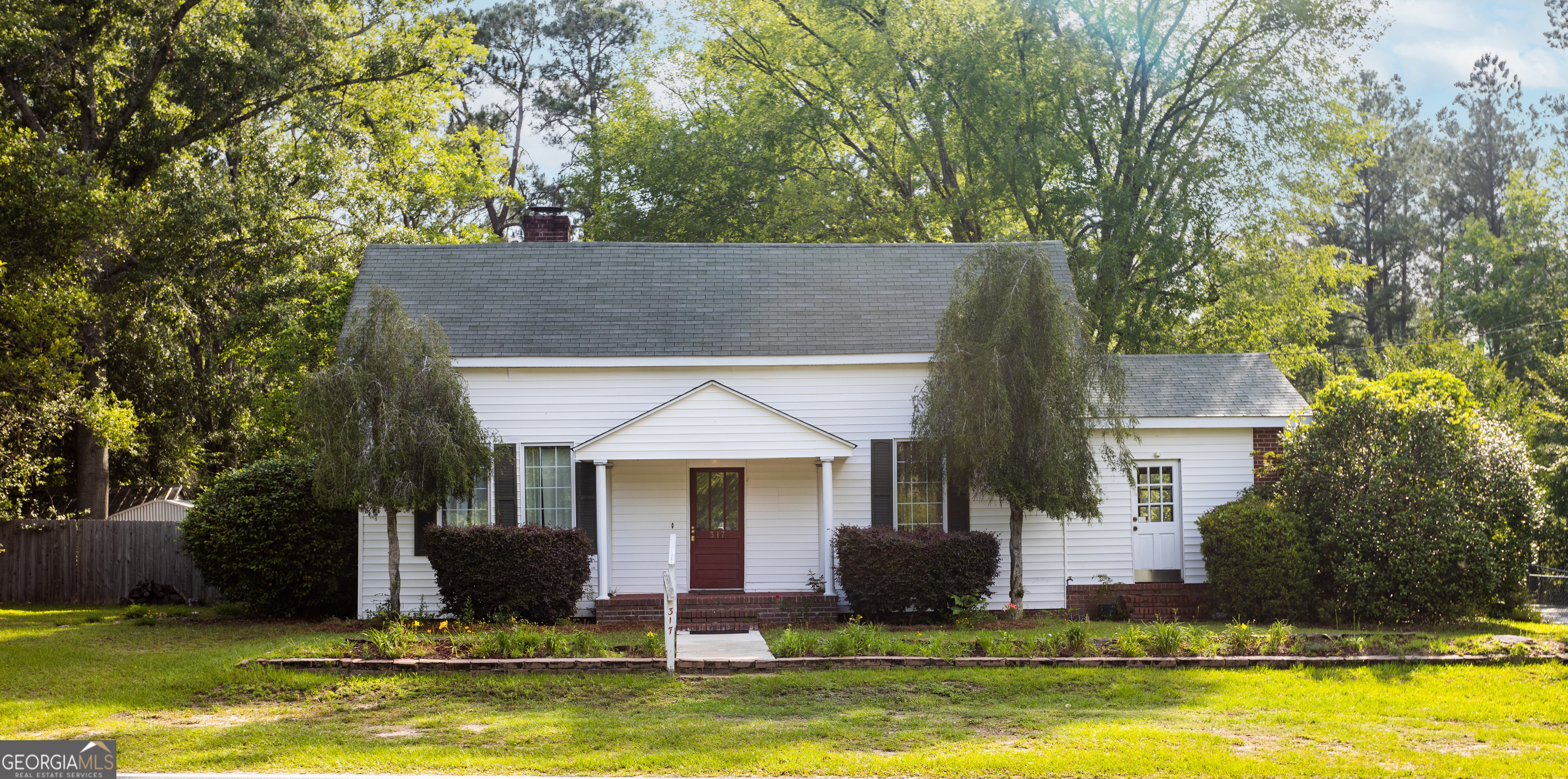 317 5th Avenue Property Photo 1