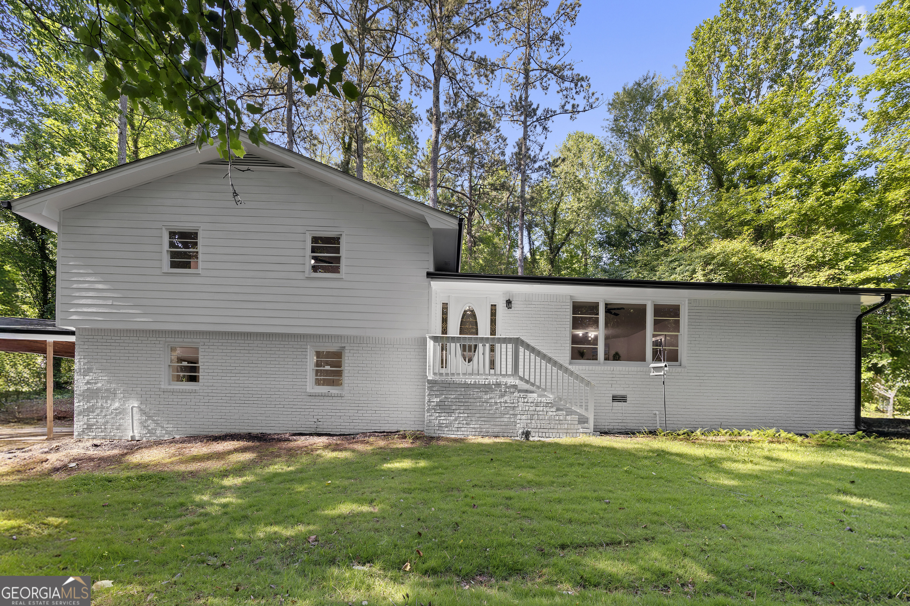 2984 E Paulding Drive Property Photo 1