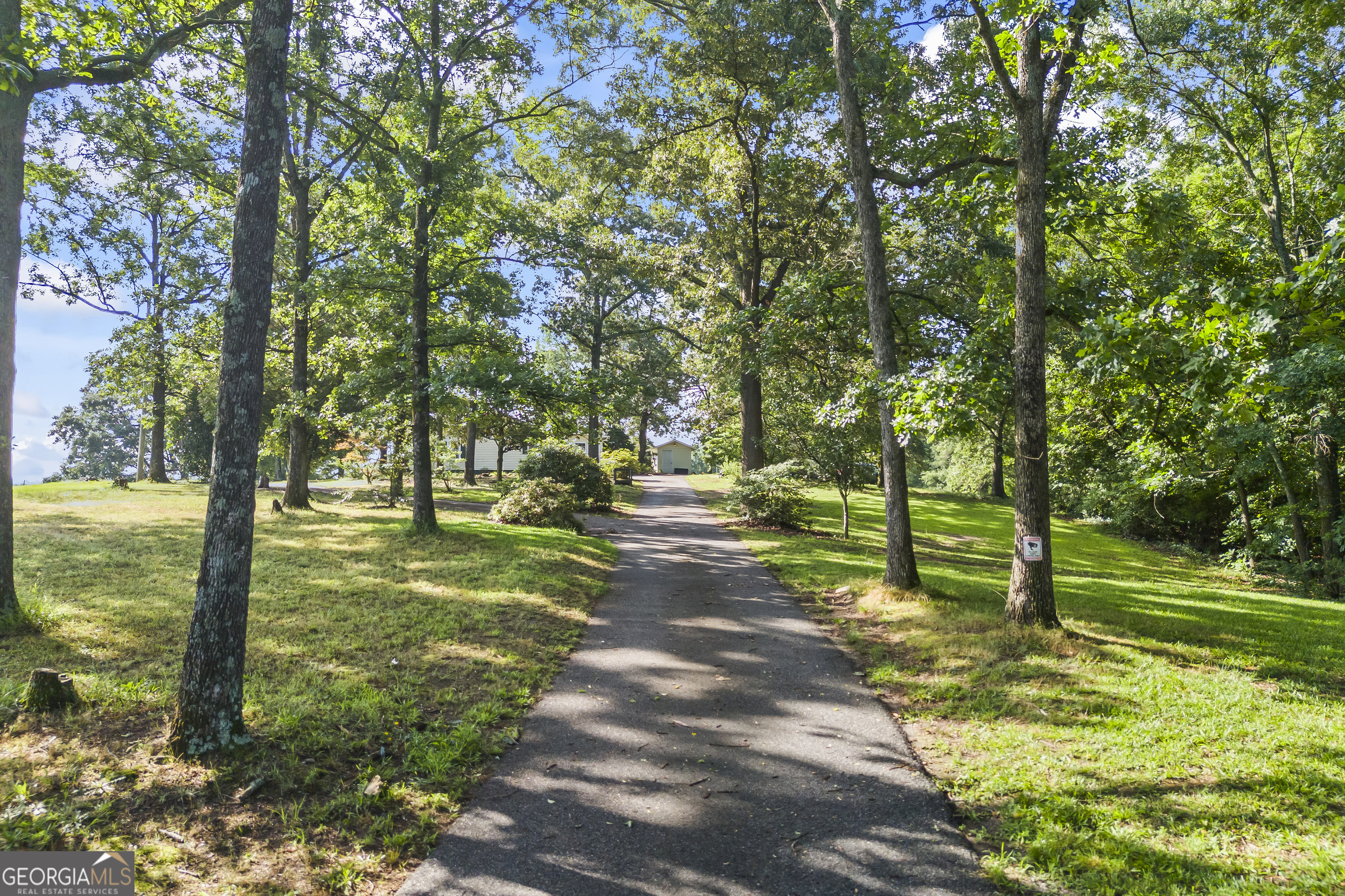 631 Sandy Cross Road Property Photo 1