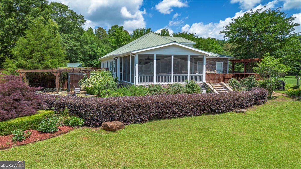 2638 Arnold Bottoms Road Property Photo 1