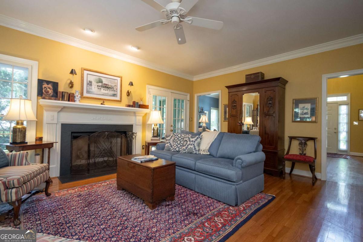 450 Riverbottom Road Property Photo 12