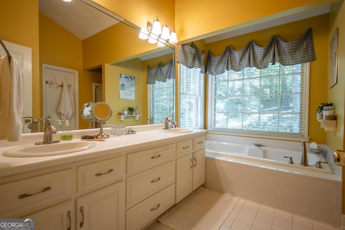450 Riverbottom Road Property Photo 29