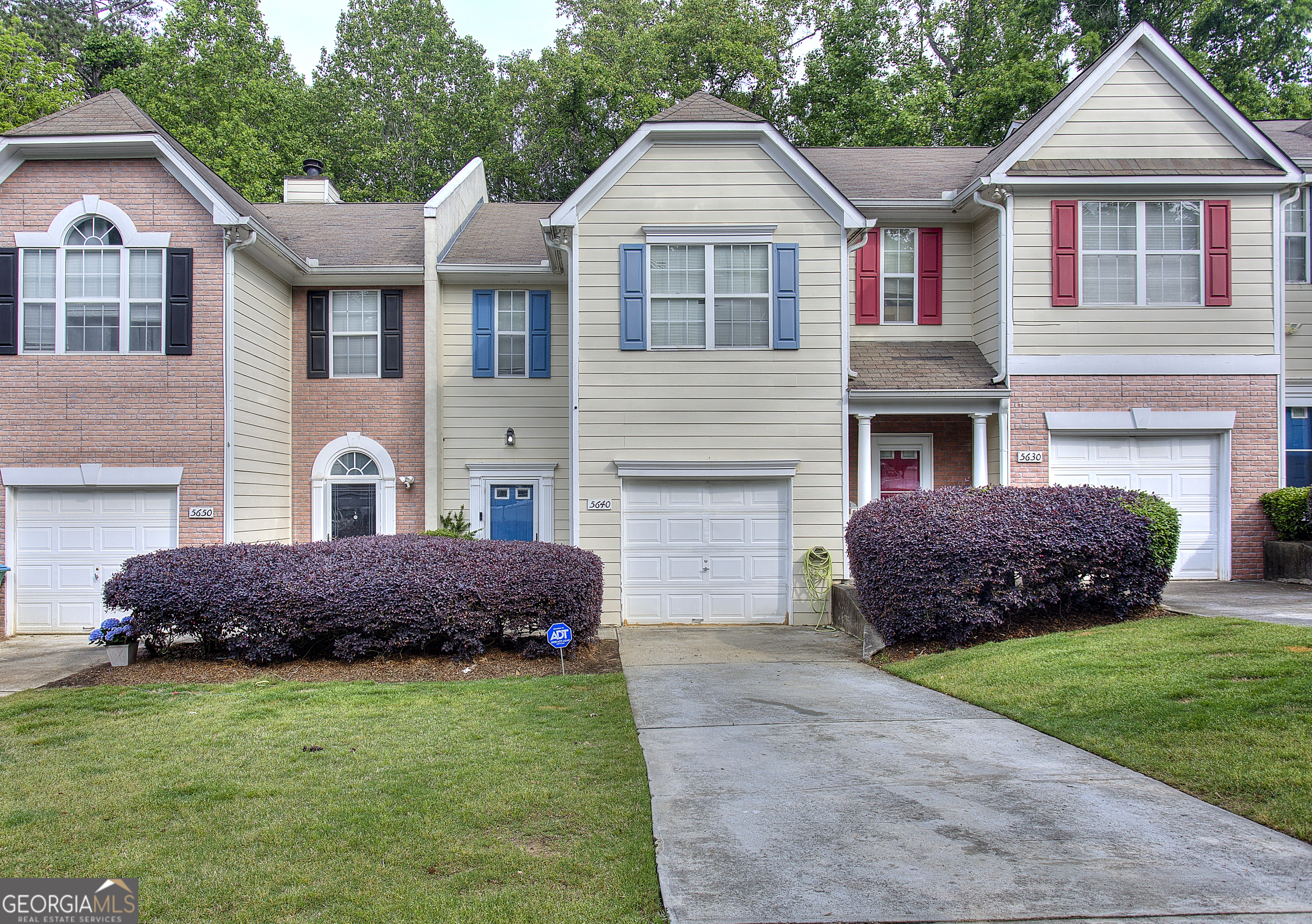 5640 Terremont Circle Property Photo 1