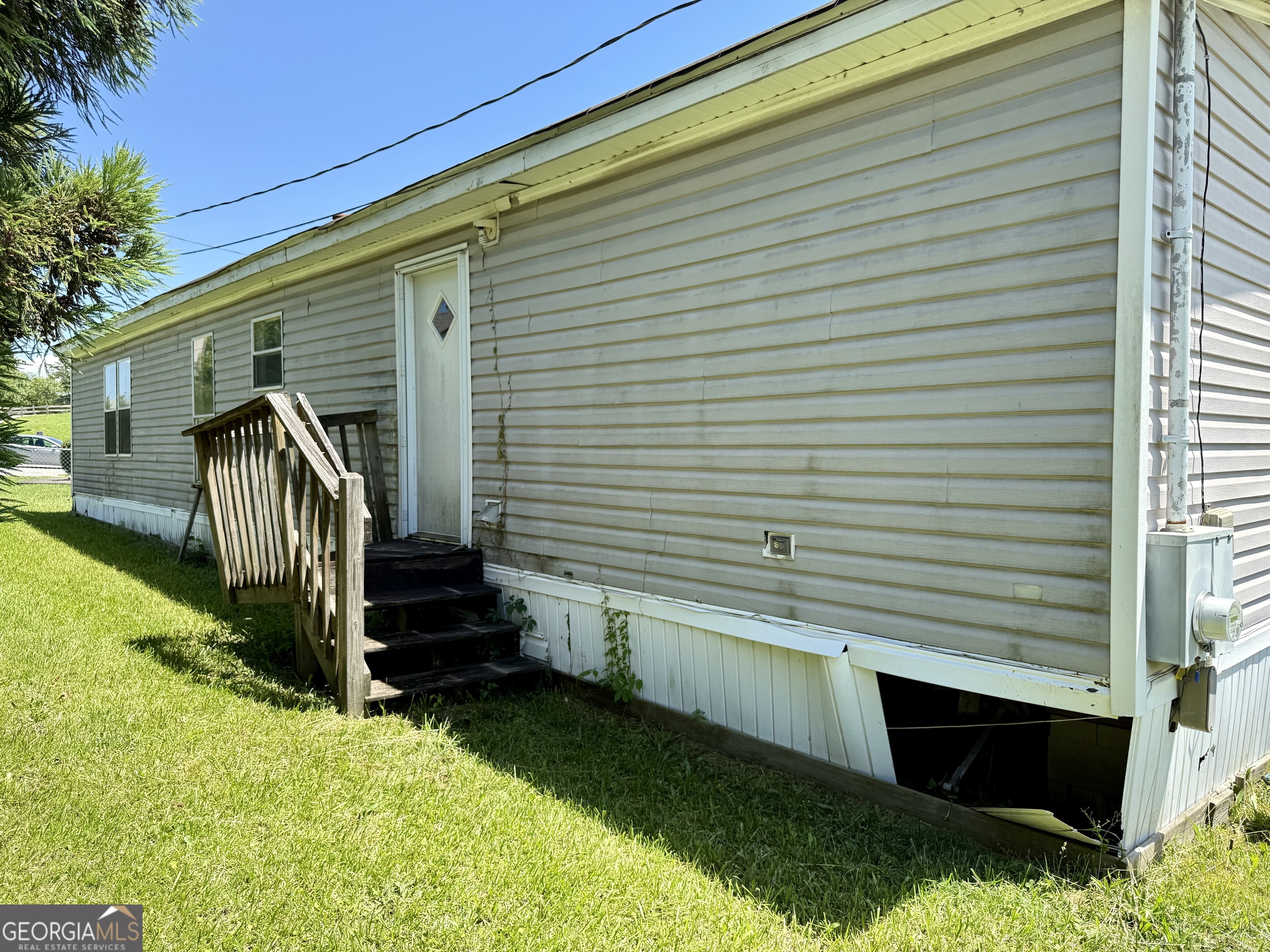 240 Professional Court Property Photo 4