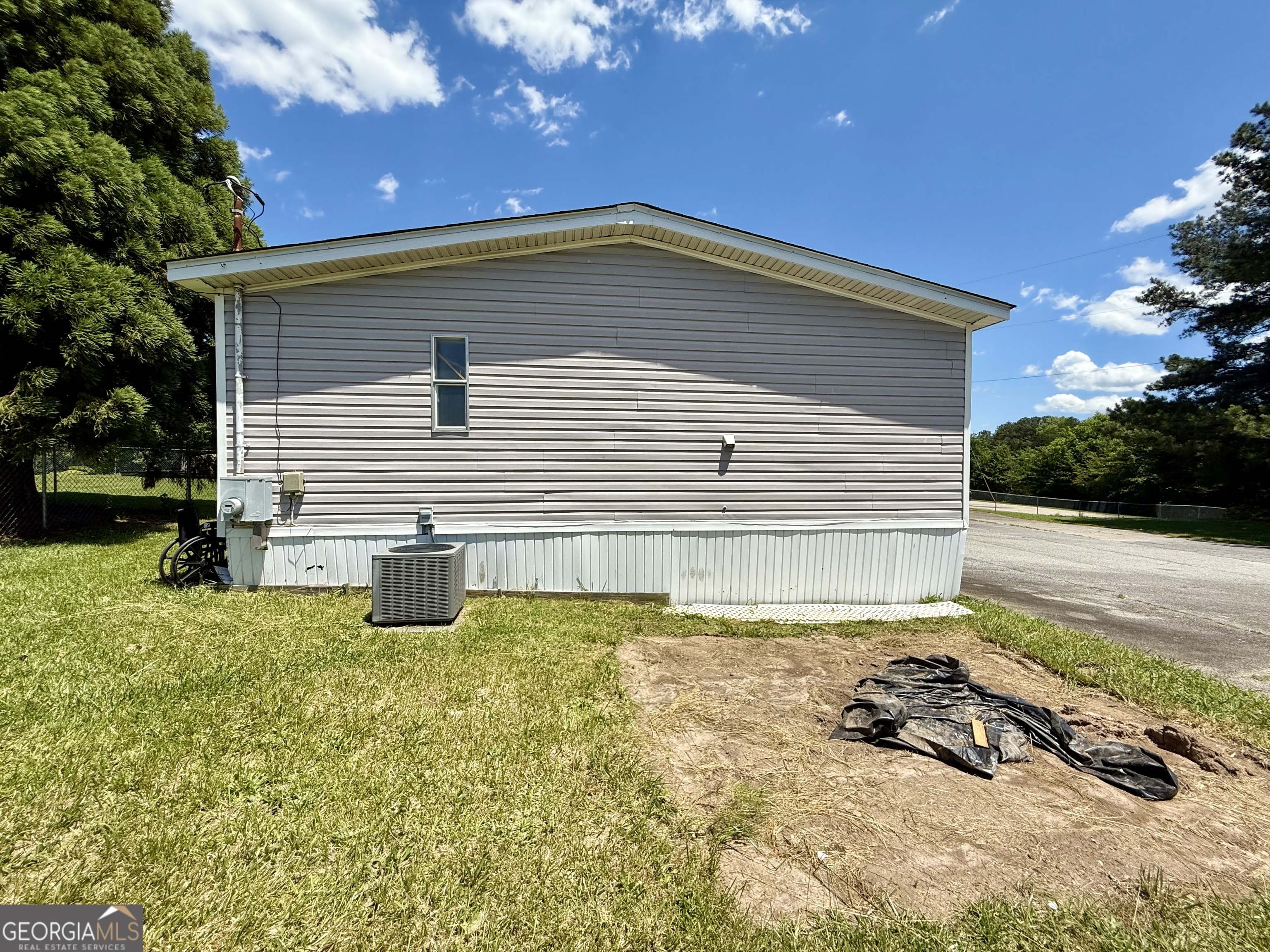 240 Professional Court Property Photo 5
