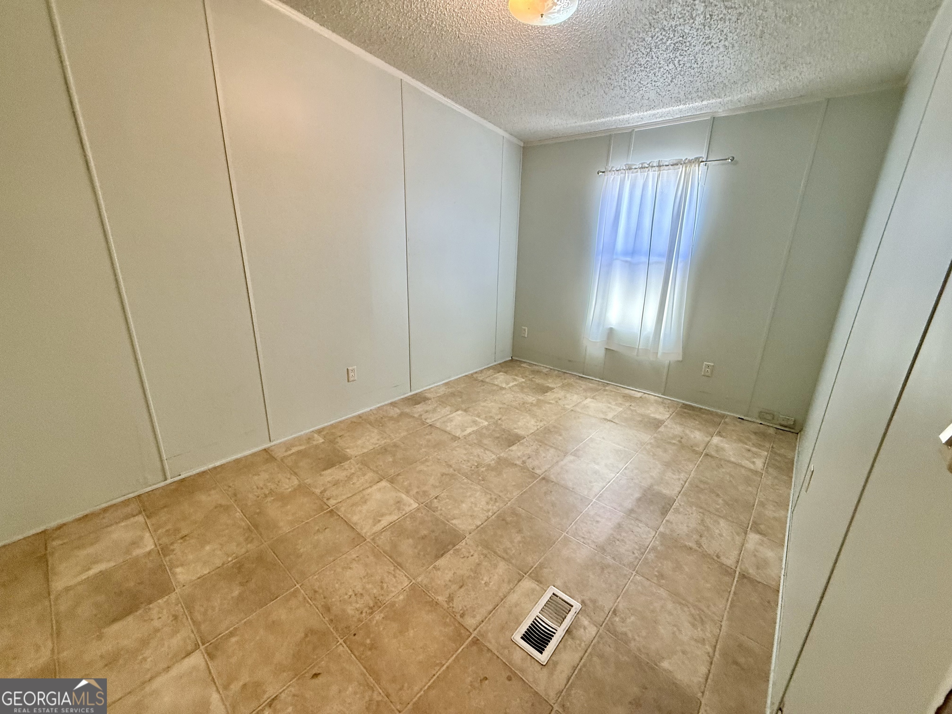 240 Professional Court Property Photo 12