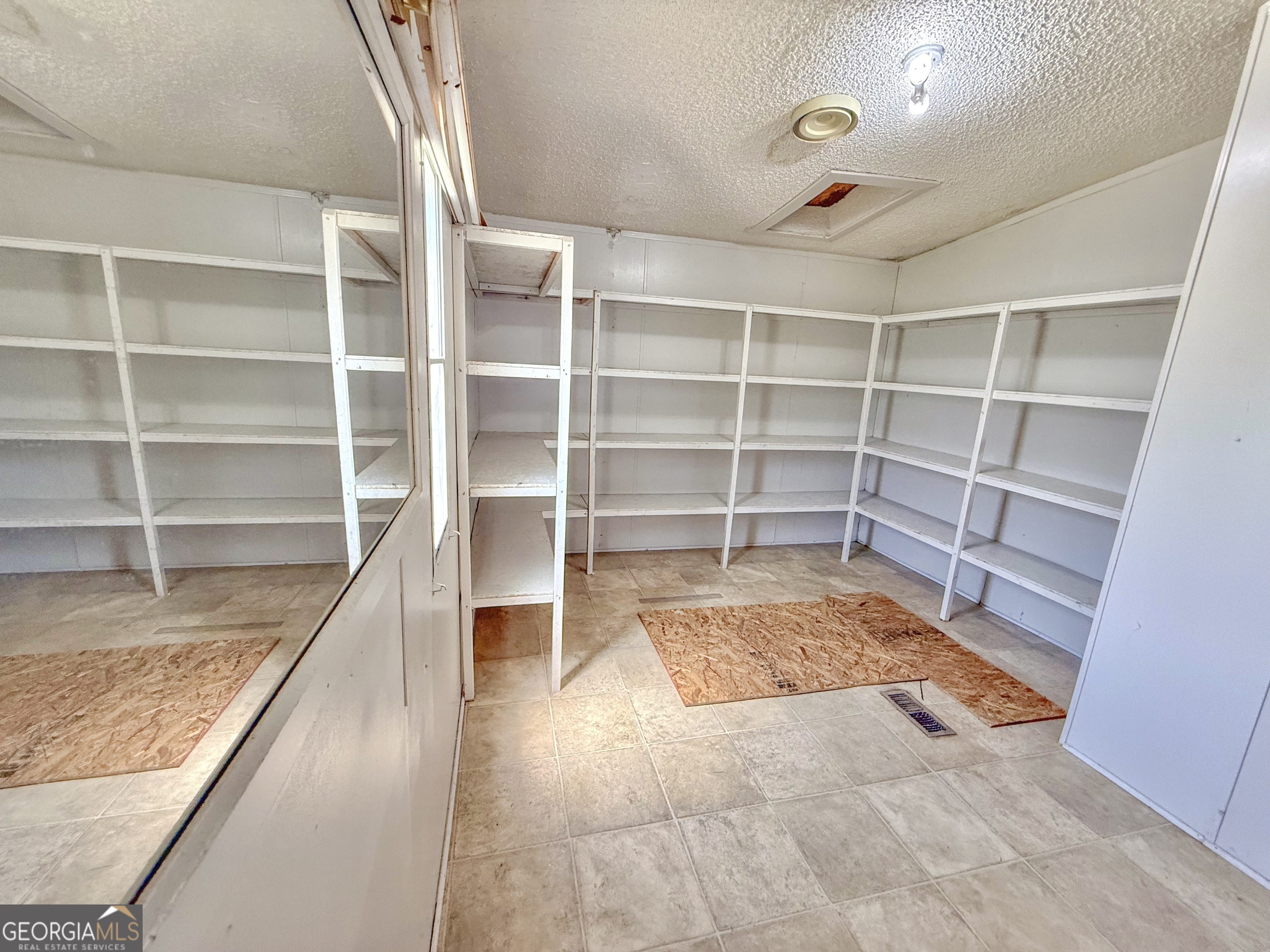 240 Professional Court Property Photo 13