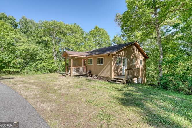 441 Foxfire Road Property Photo 1