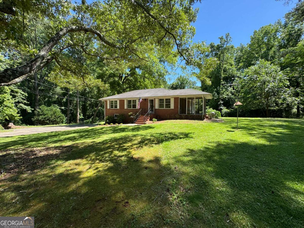 55 Gail Drive Property Photo 1