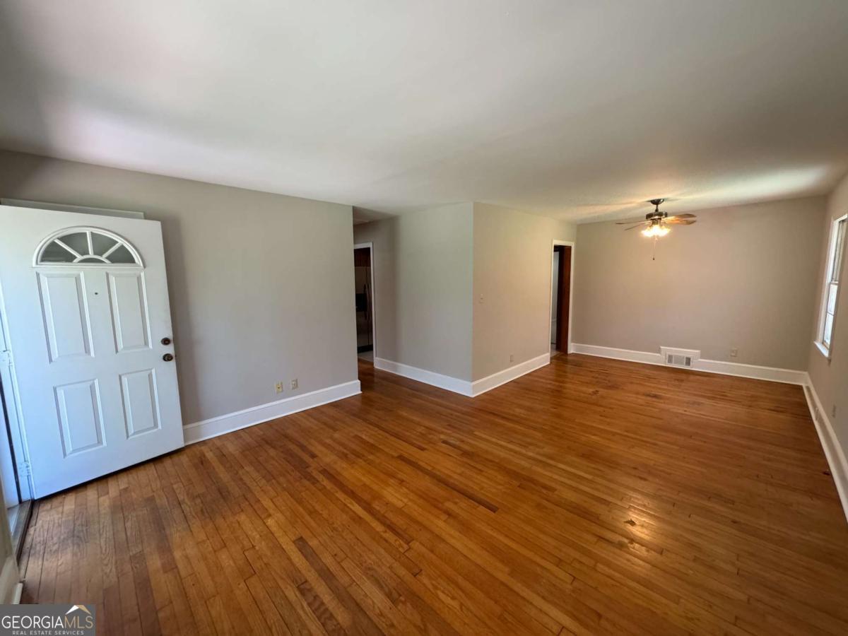55 Gail Drive Property Photo 3