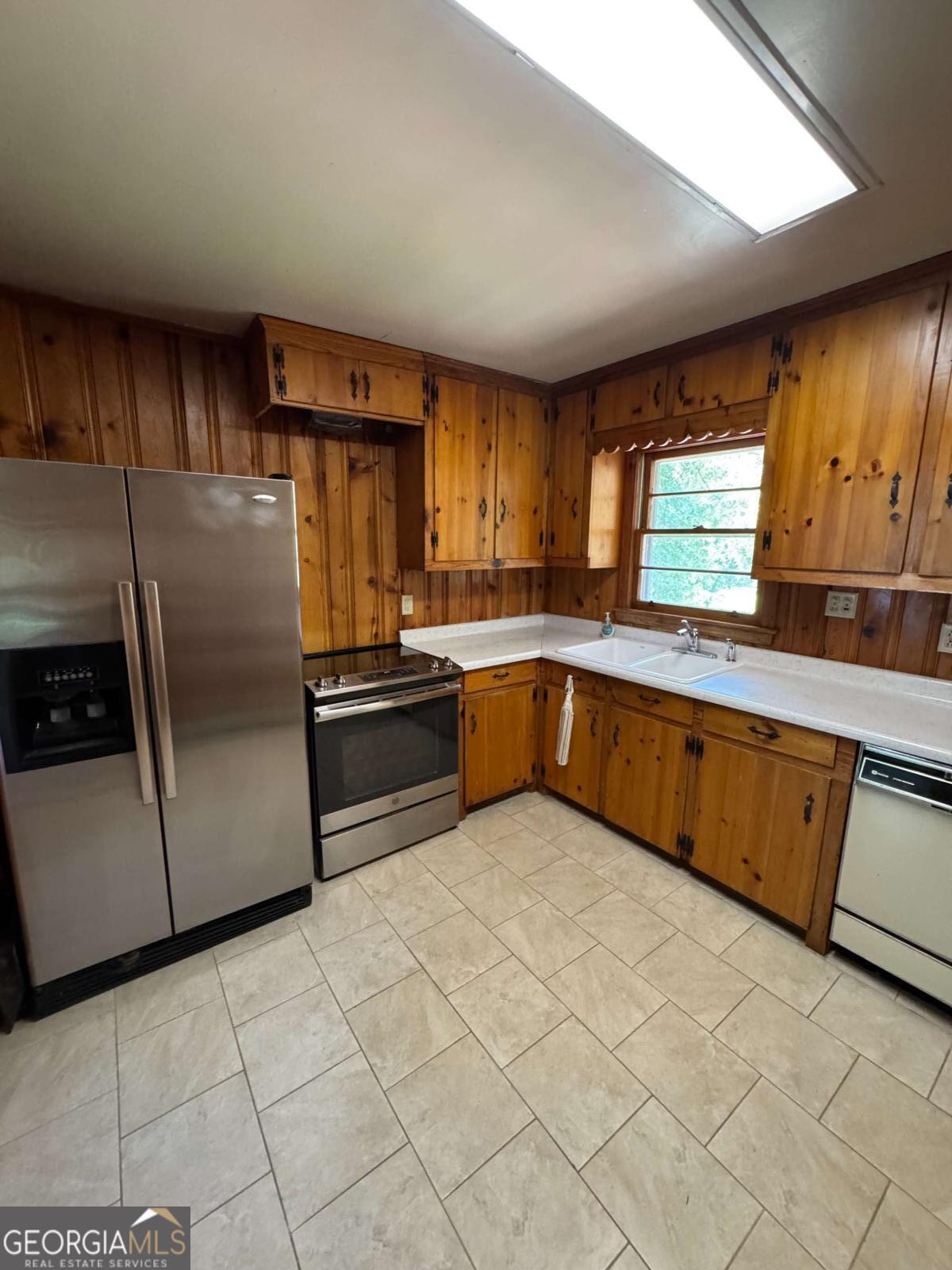 55 Gail Drive Property Photo 6