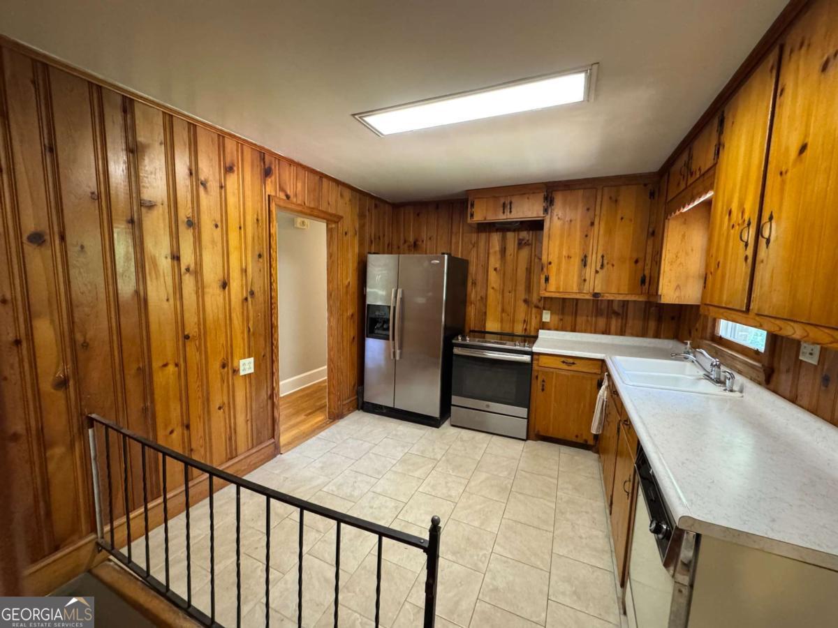 55 Gail Drive Property Photo 7