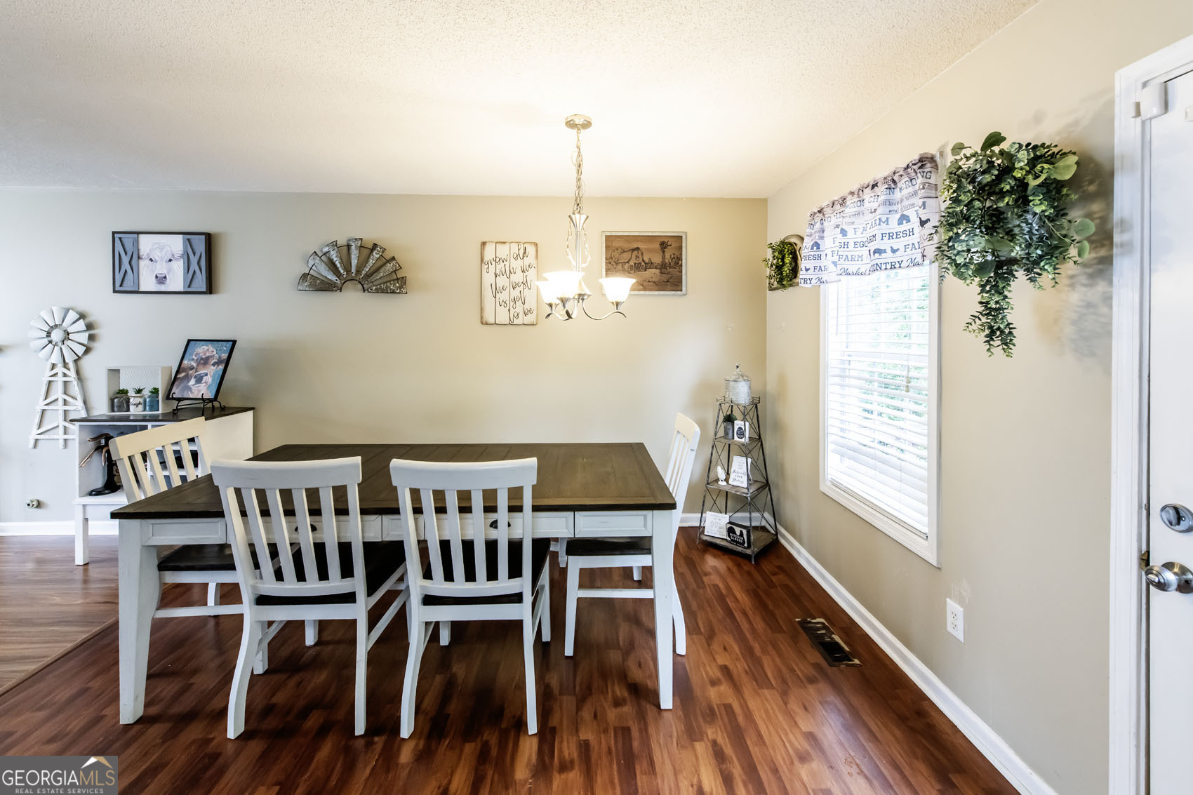 639 Sheffield Court Property Photo 14