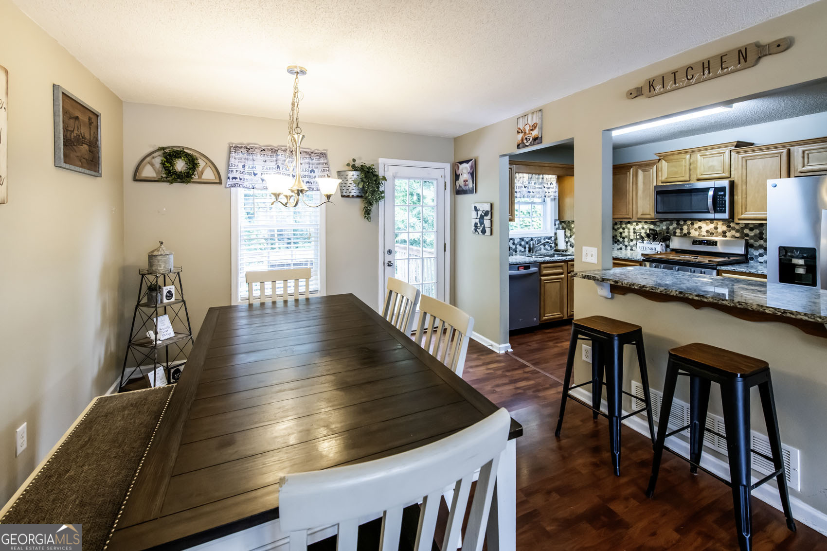 639 Sheffield Court Property Photo 15