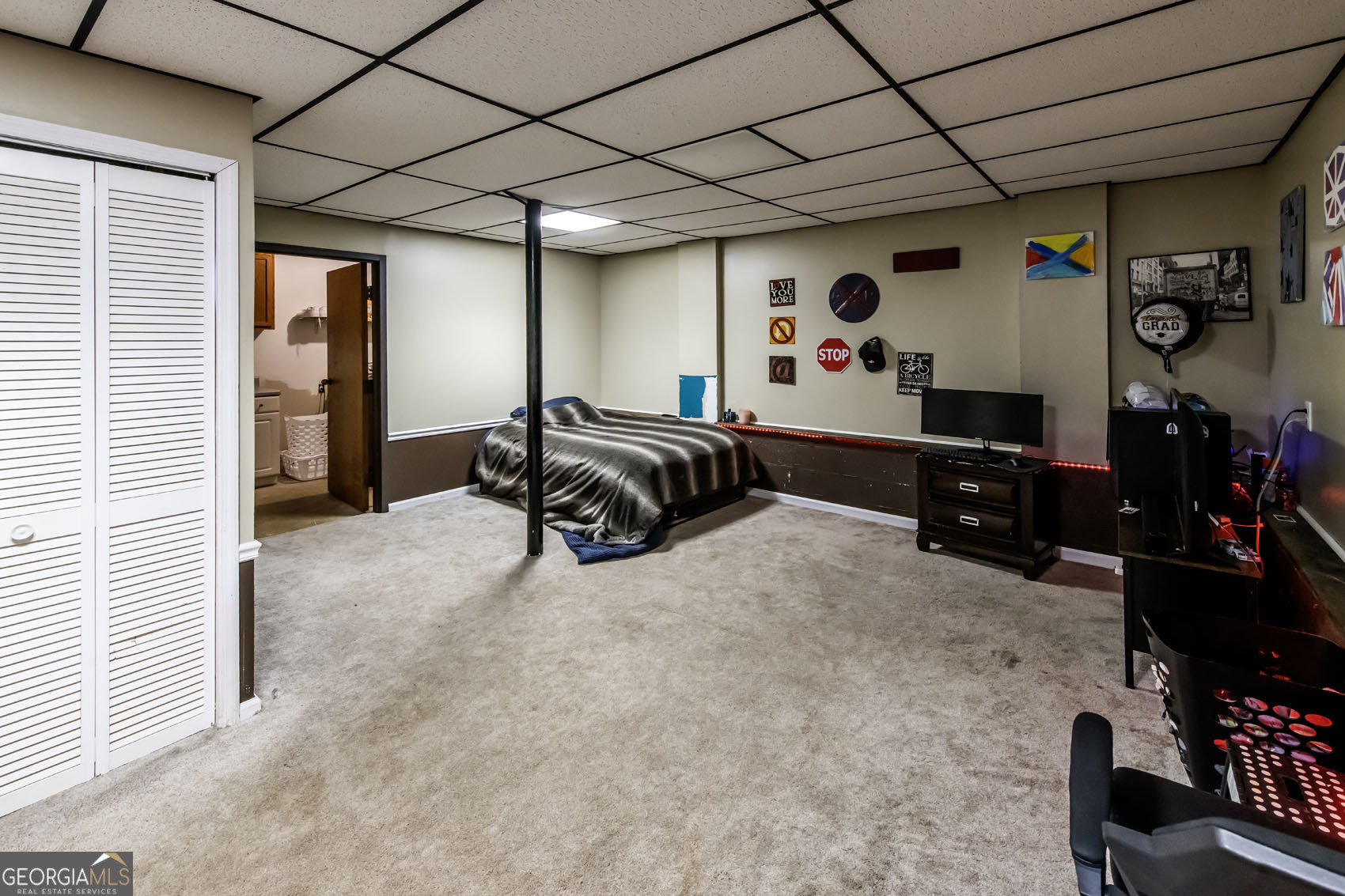 639 Sheffield Court Property Photo 24