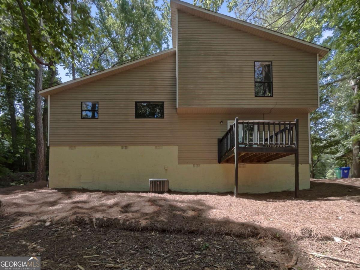 3924 Chimney Ridge Court Property Photo 6