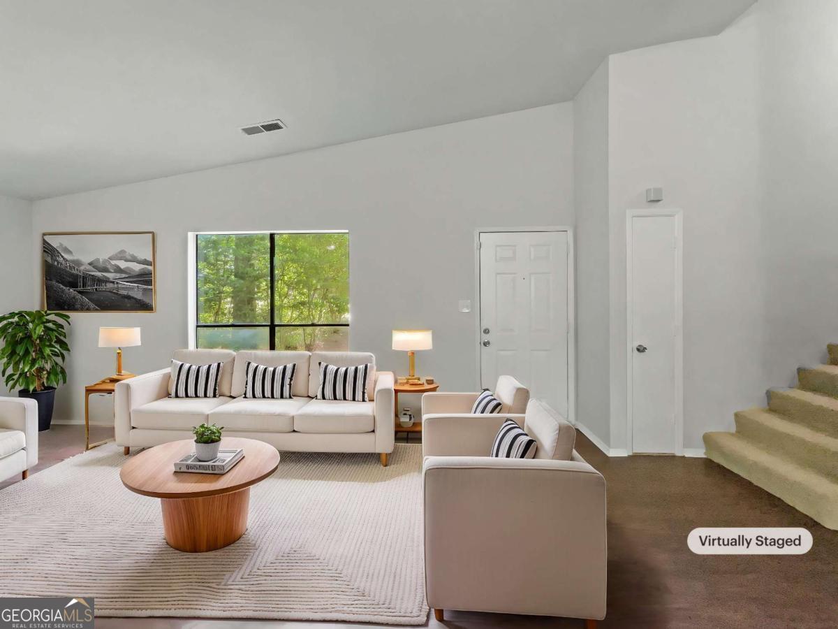 3924 Chimney Ridge Court Property Photo 7