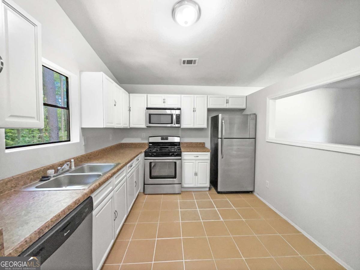 3924 Chimney Ridge Court Property Photo 12