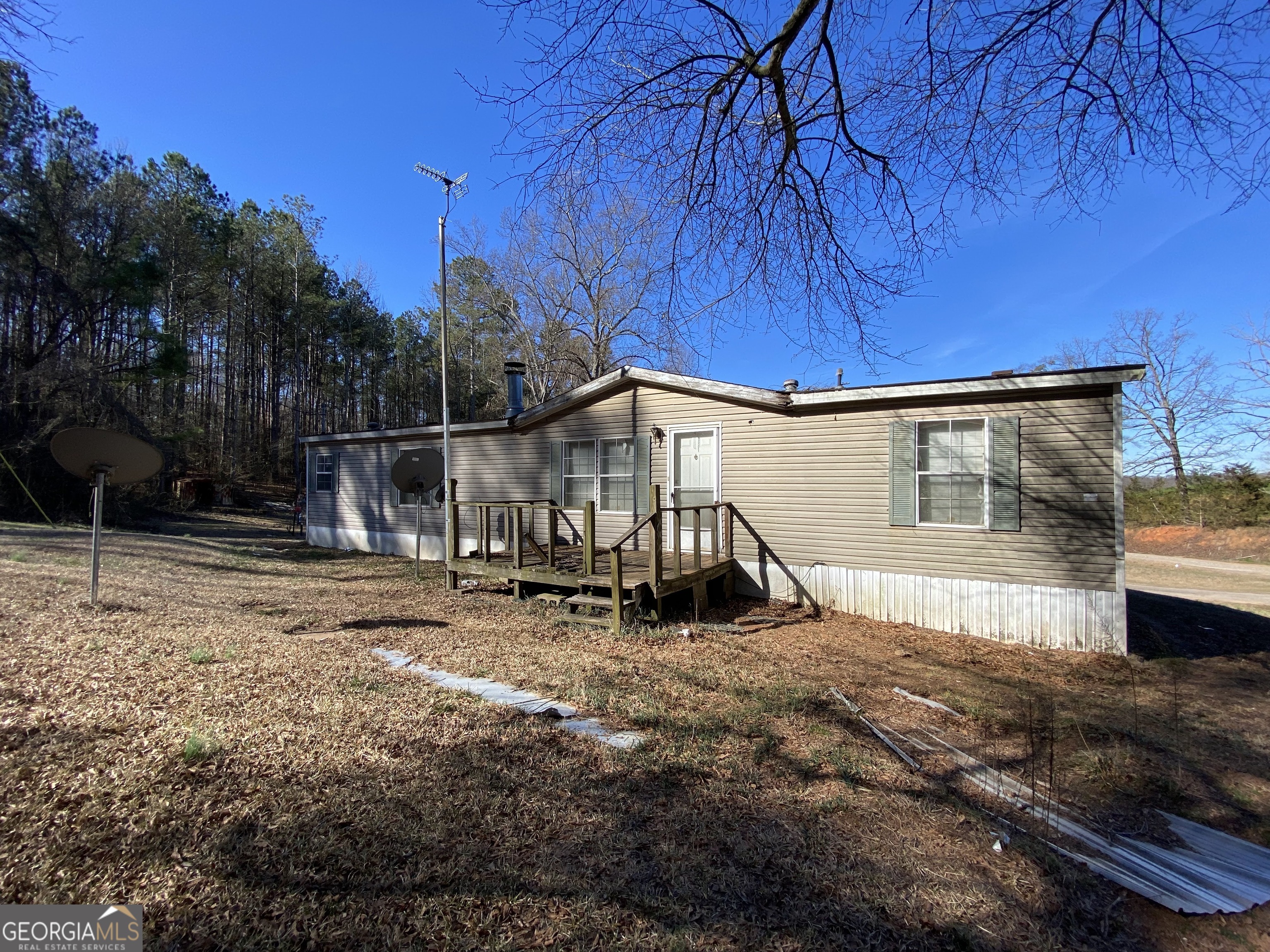 233 Starrett Road Property Photo 1