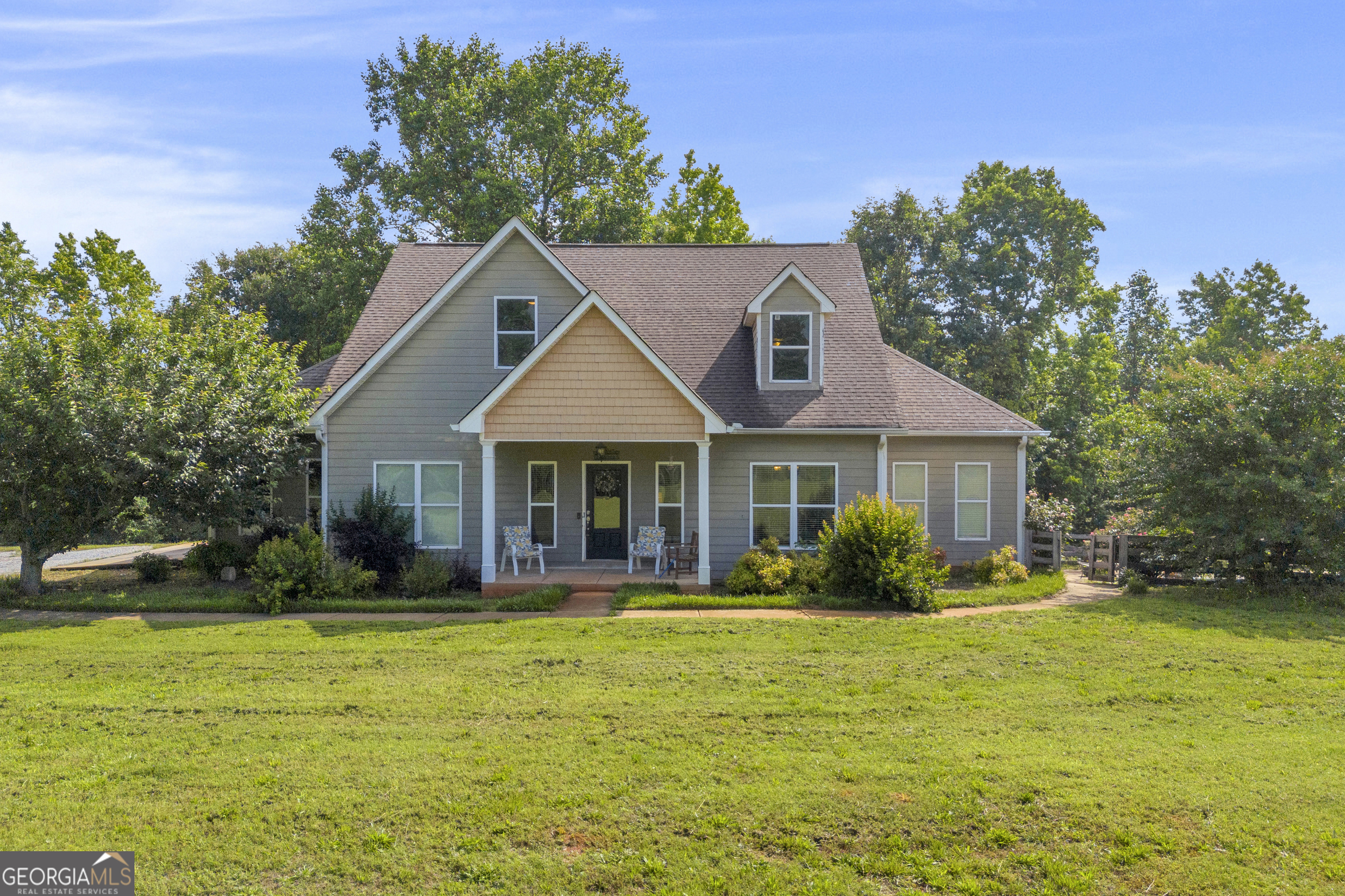 152 Charity Drive Property Photo 1