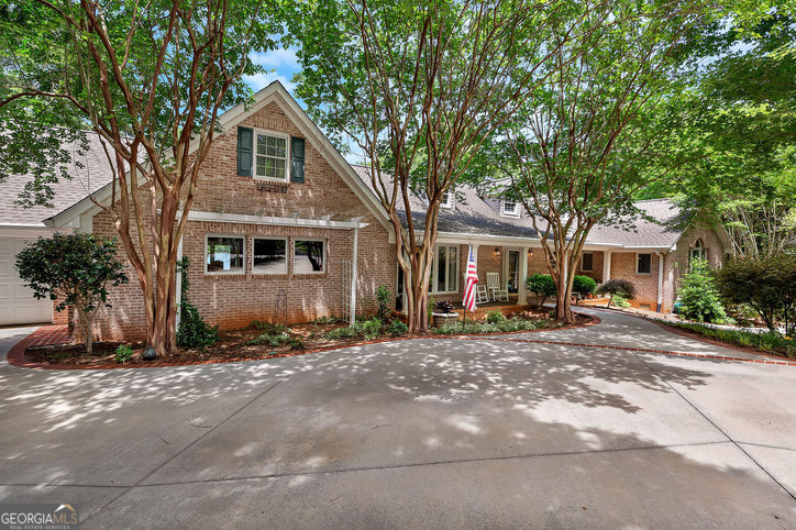 575 Cedar Street