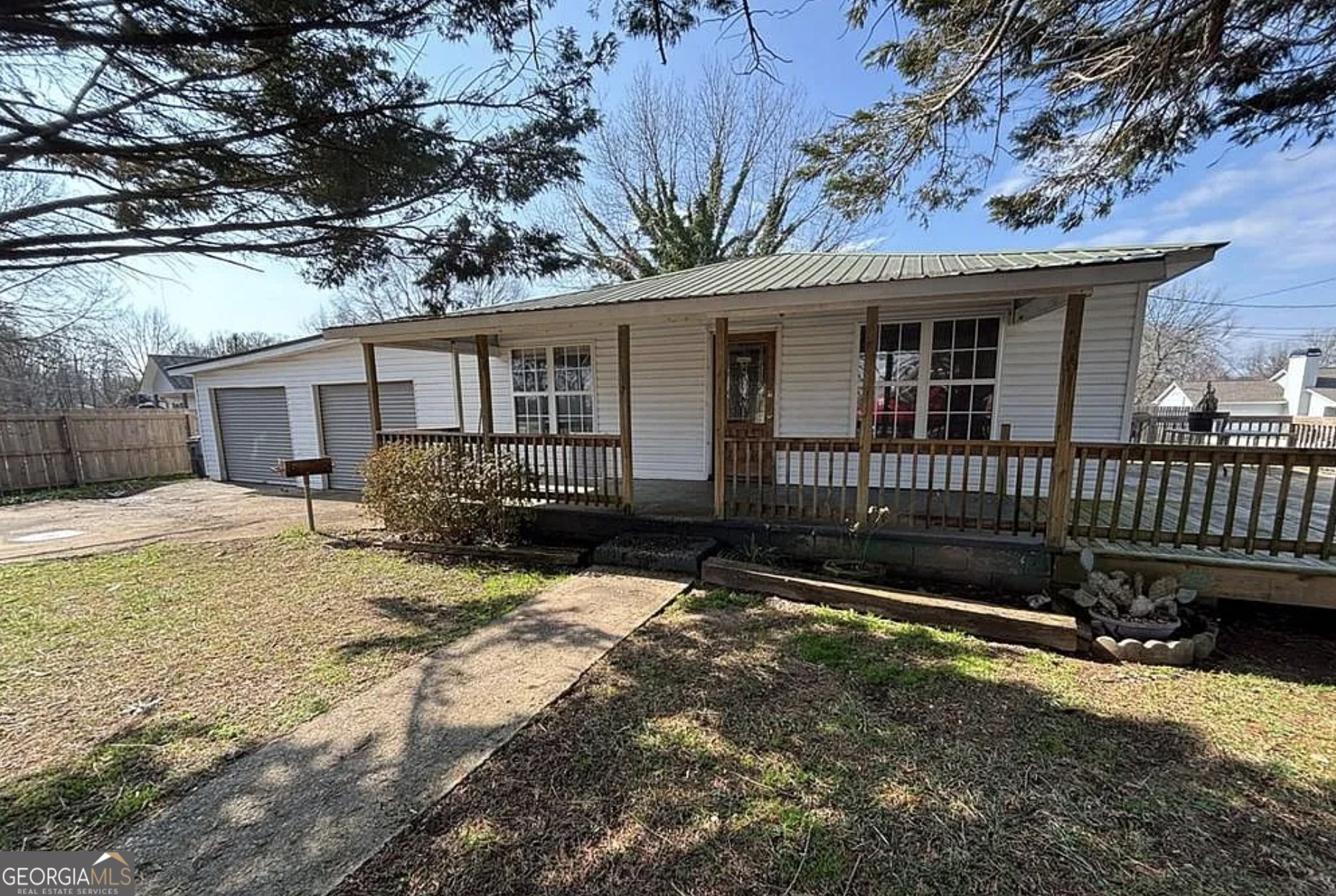 6205 Helen Street Property Photo 1