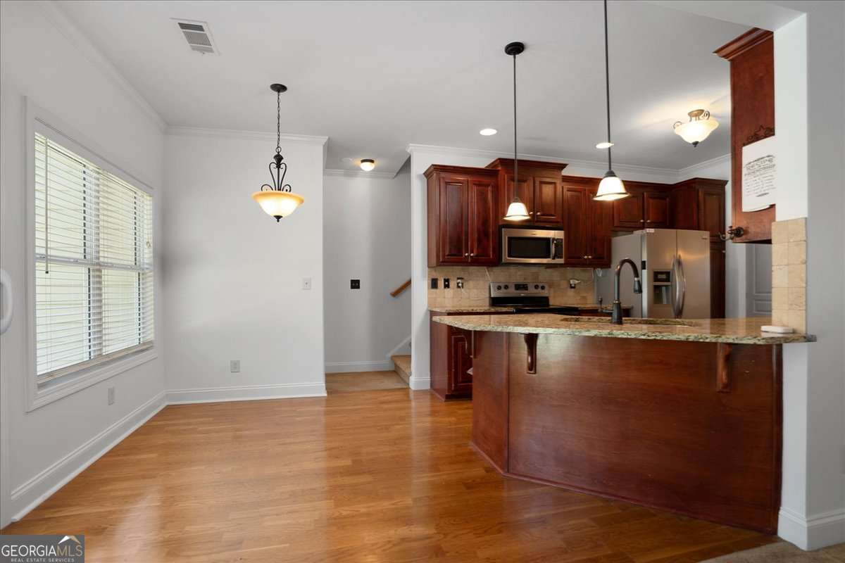 474 Strawberry Walk Property Photo 6
