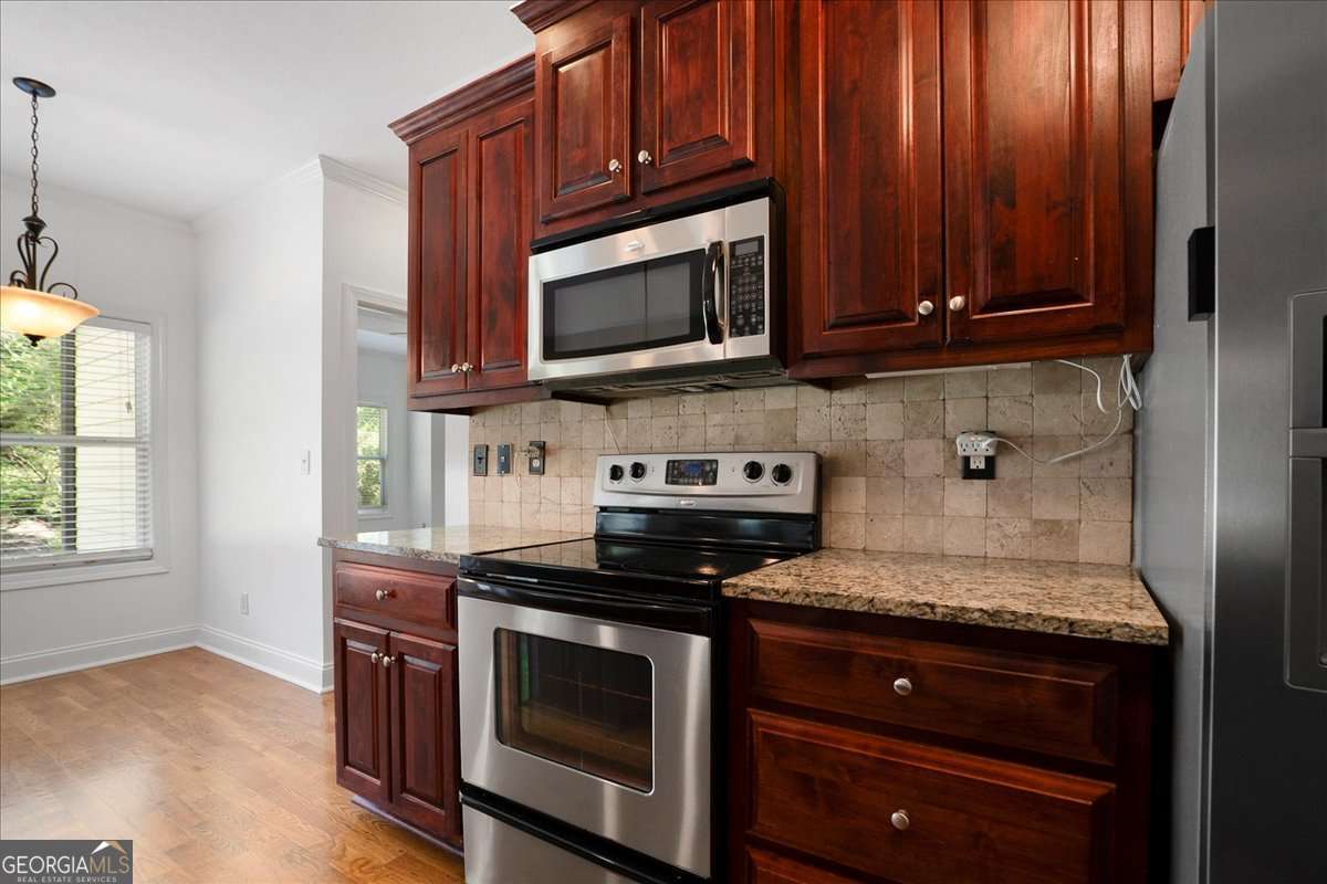474 Strawberry Walk Property Photo 10