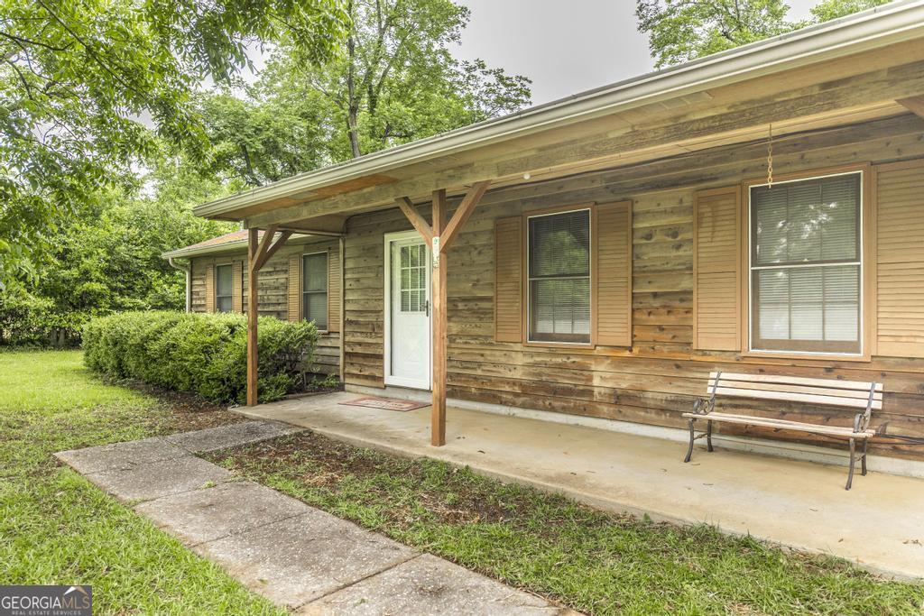 1602 Knoxville Street Property Photo 6
