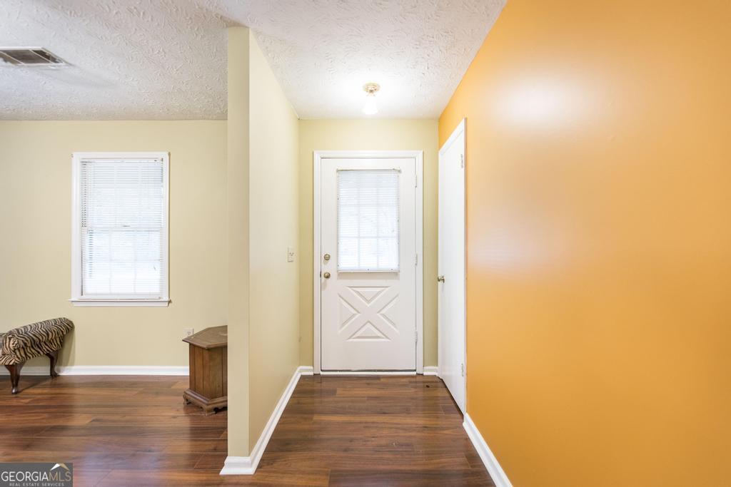 1602 Knoxville Street Property Photo 7