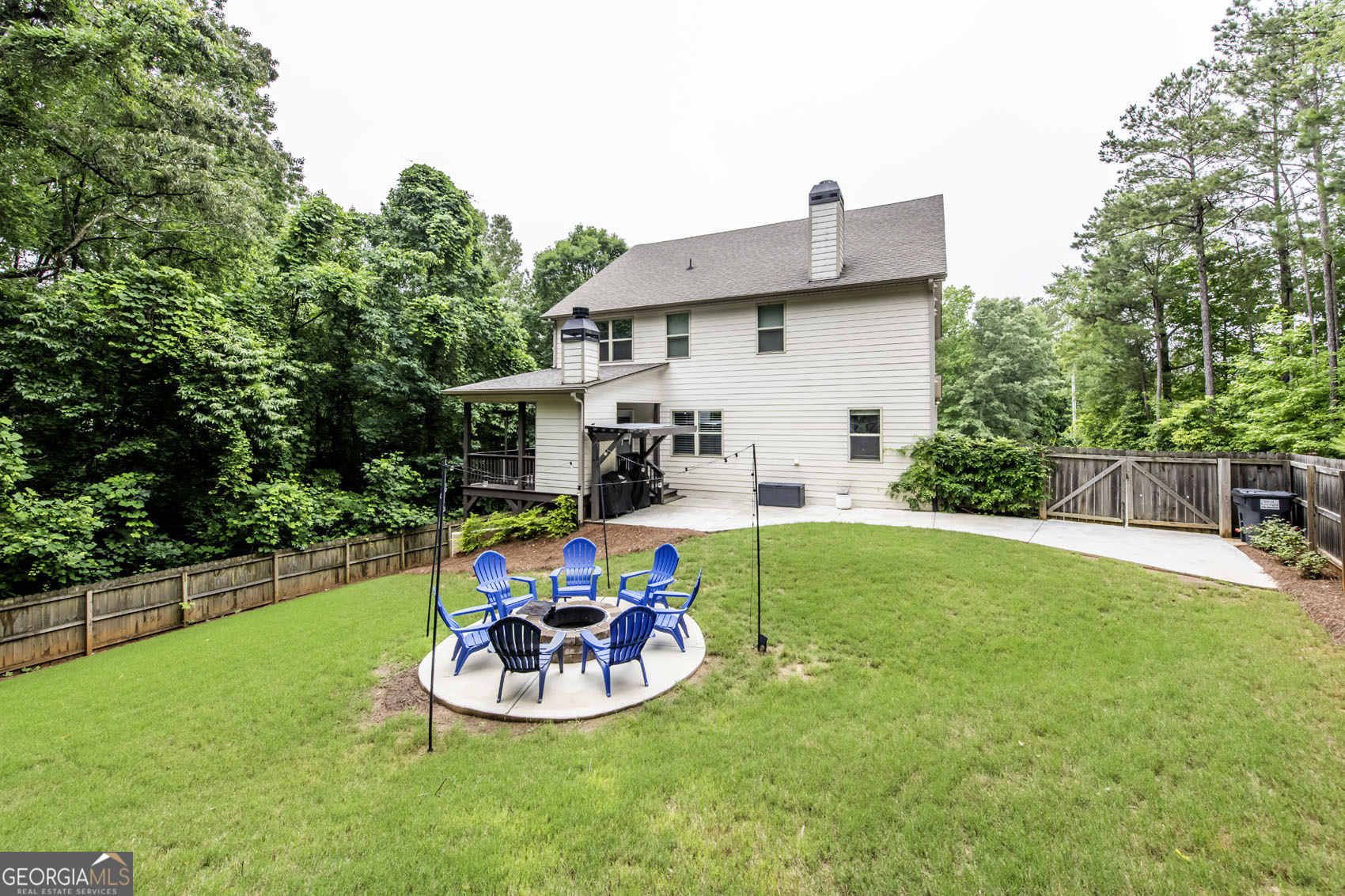101 High Bluff Trail Property Photo 3