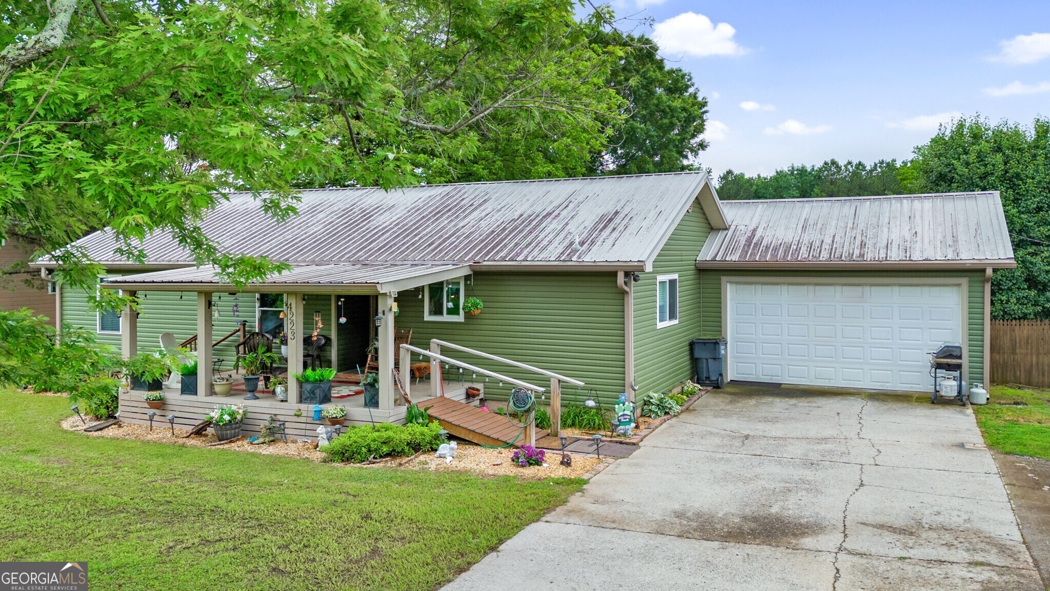 4223 Spring Valley Drive Property Photo 1