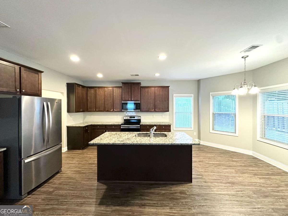 364 Dublin Way Property Photo 2