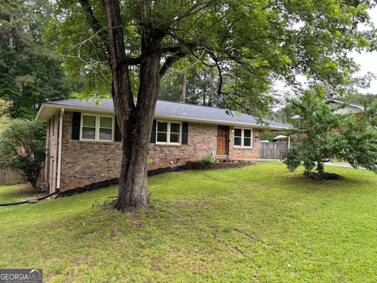 2575 Dobbs Drive Nw Property Photo 1