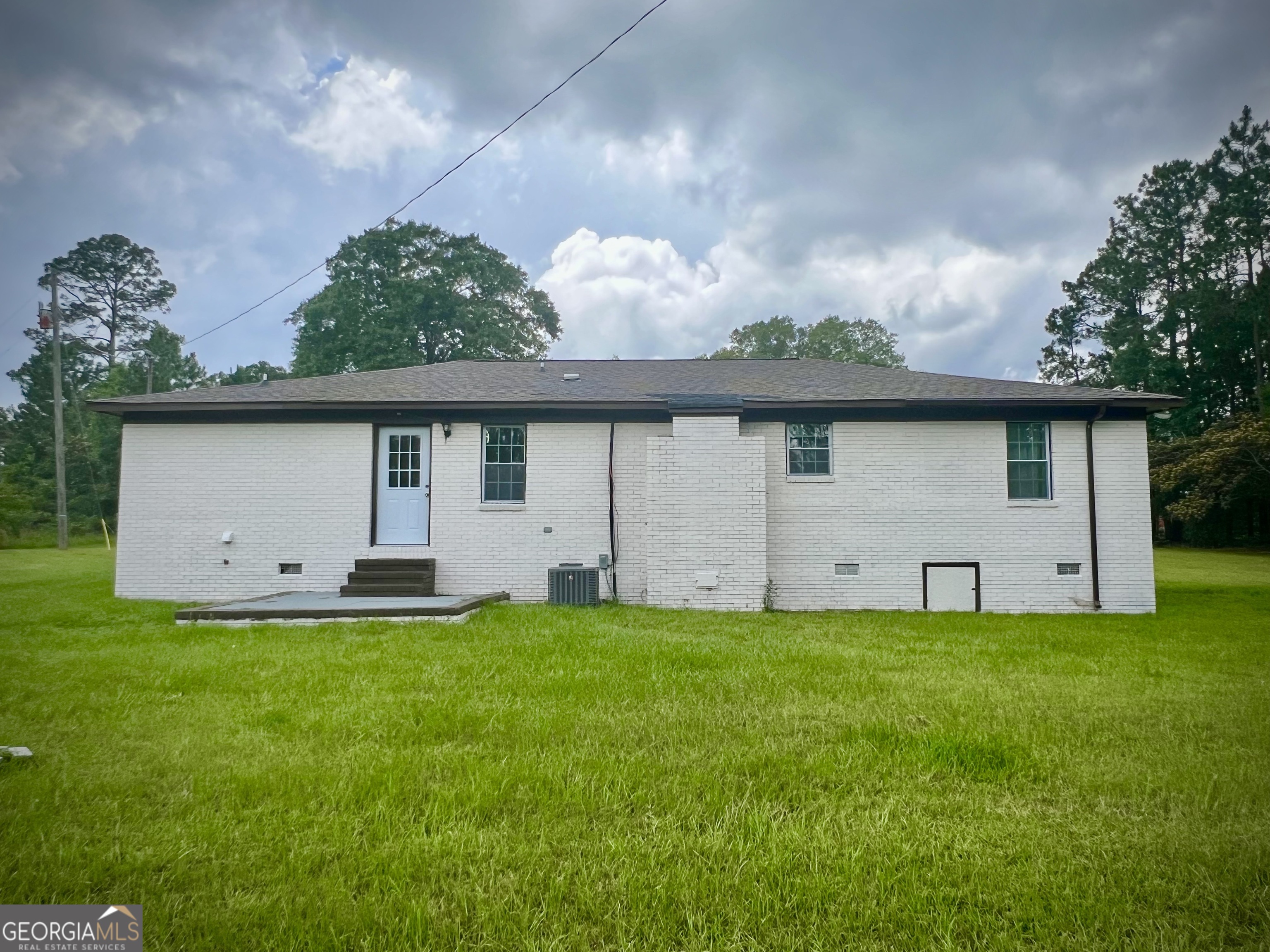 1962 Anderson Road Property Photo 3