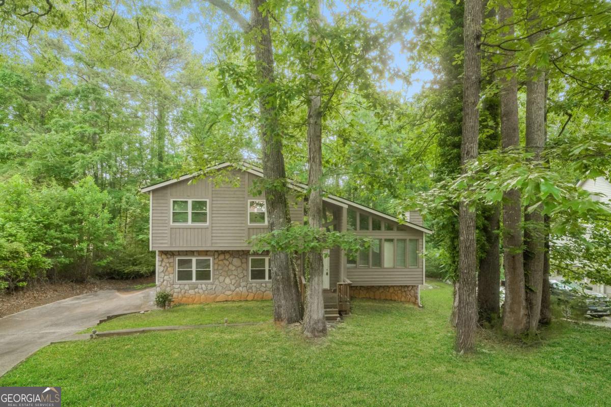 8607 Wood Springs Court Property Photo 1