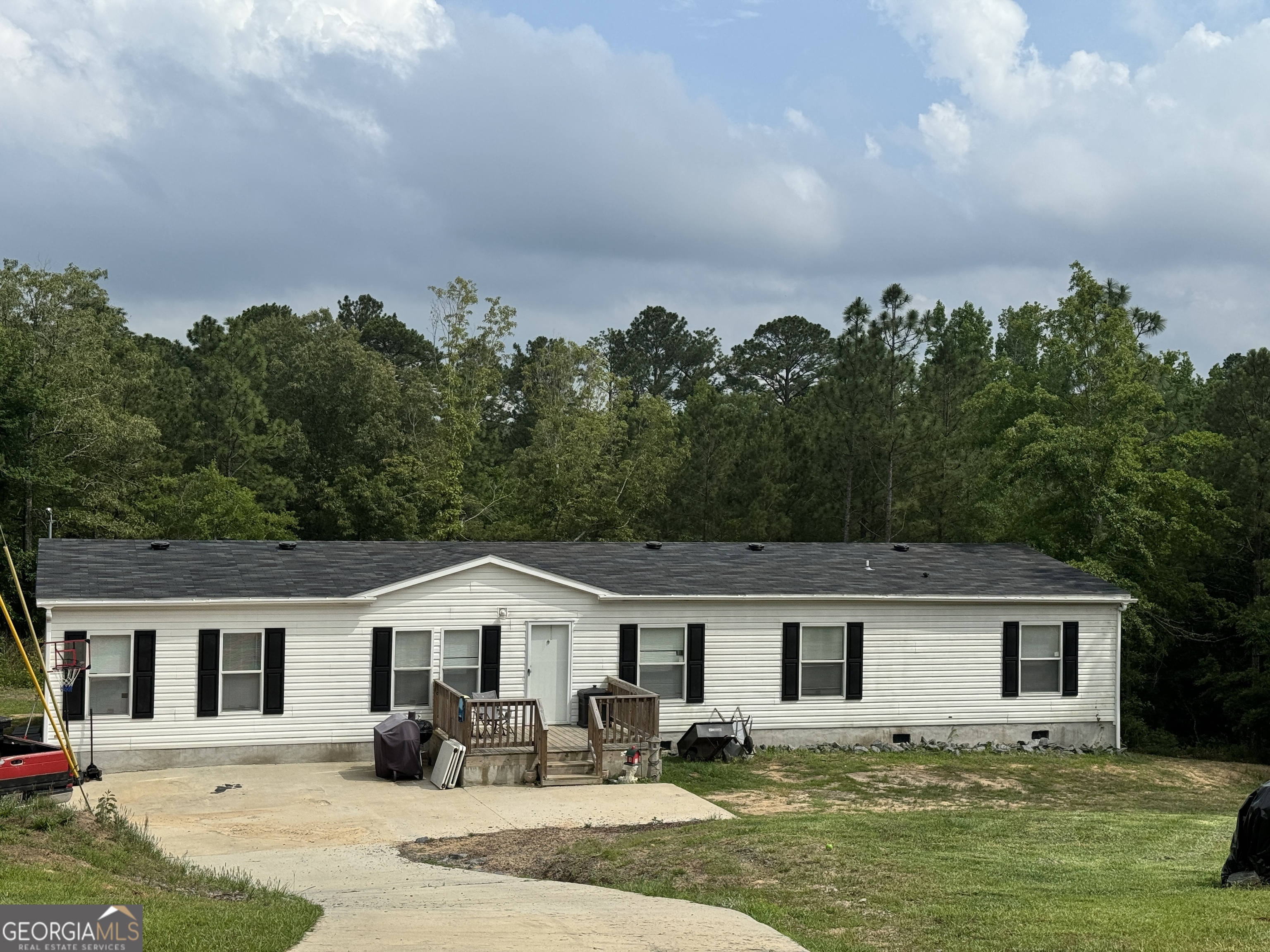 342 Wellington Drive Property Photo 1