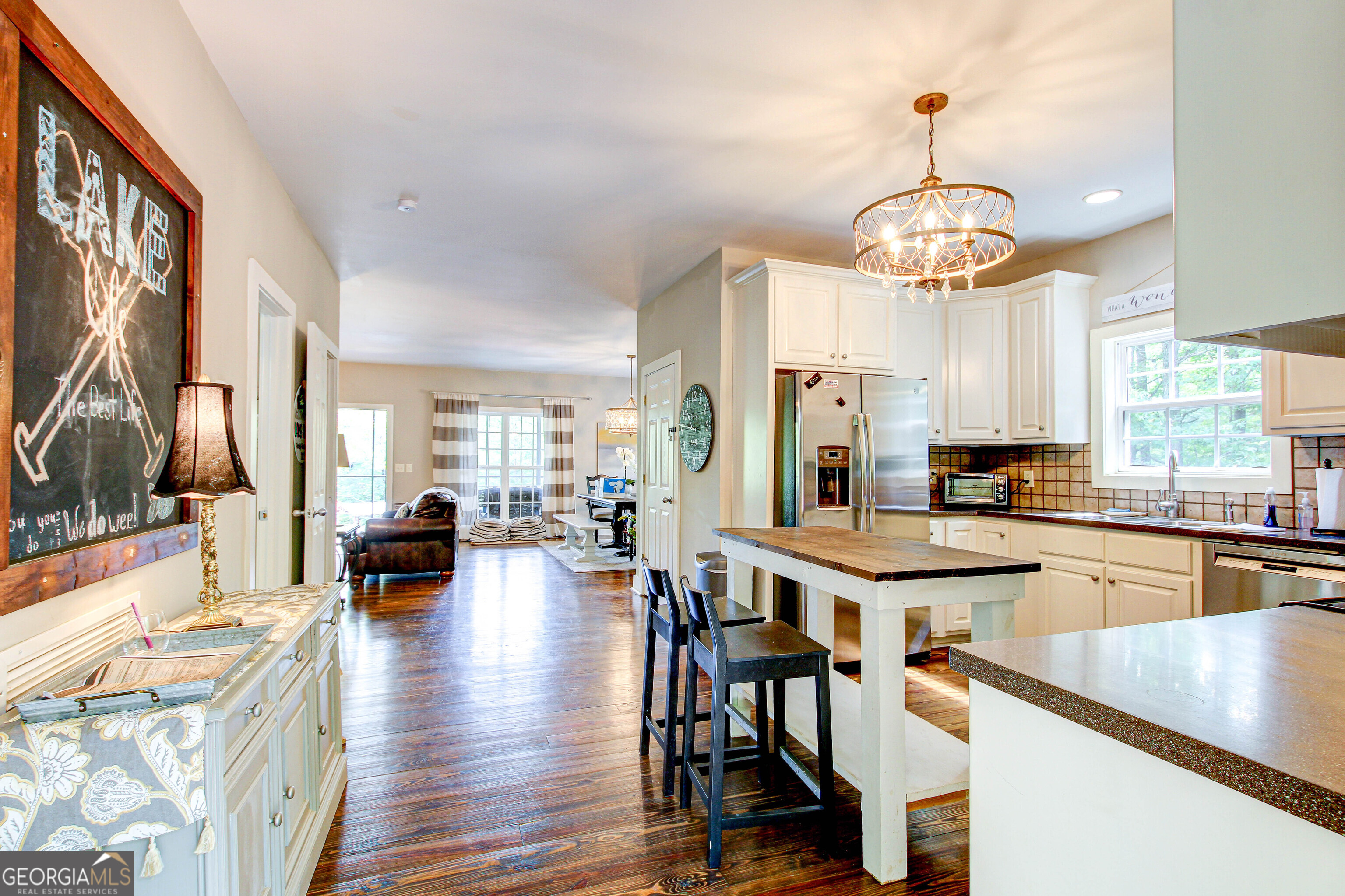 86 Waters Drive Property Photo 3