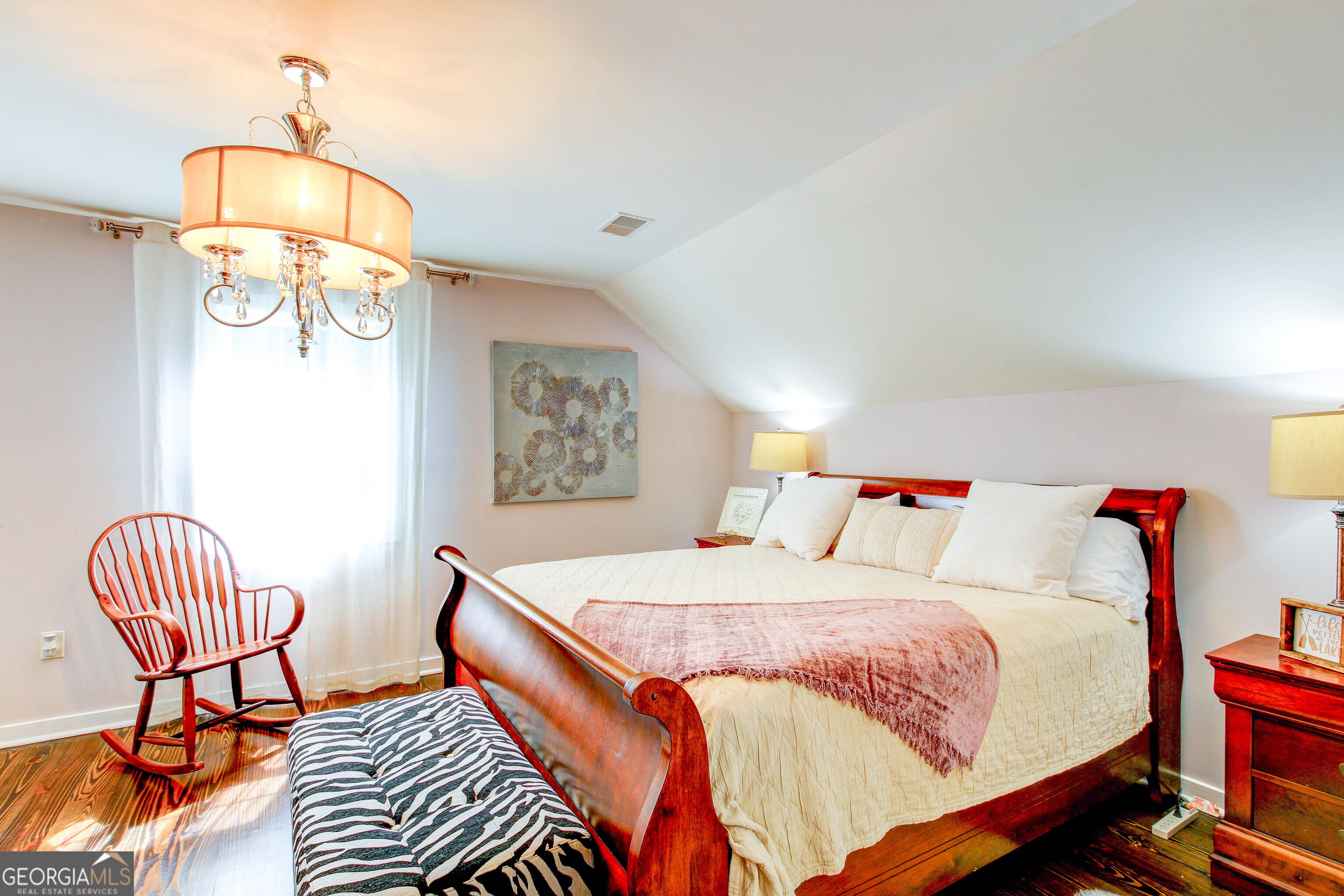 86 Waters Drive Property Photo 12