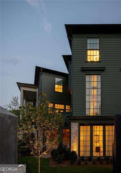 77 Delmont Drive Ne # 4 Property Photo 1
