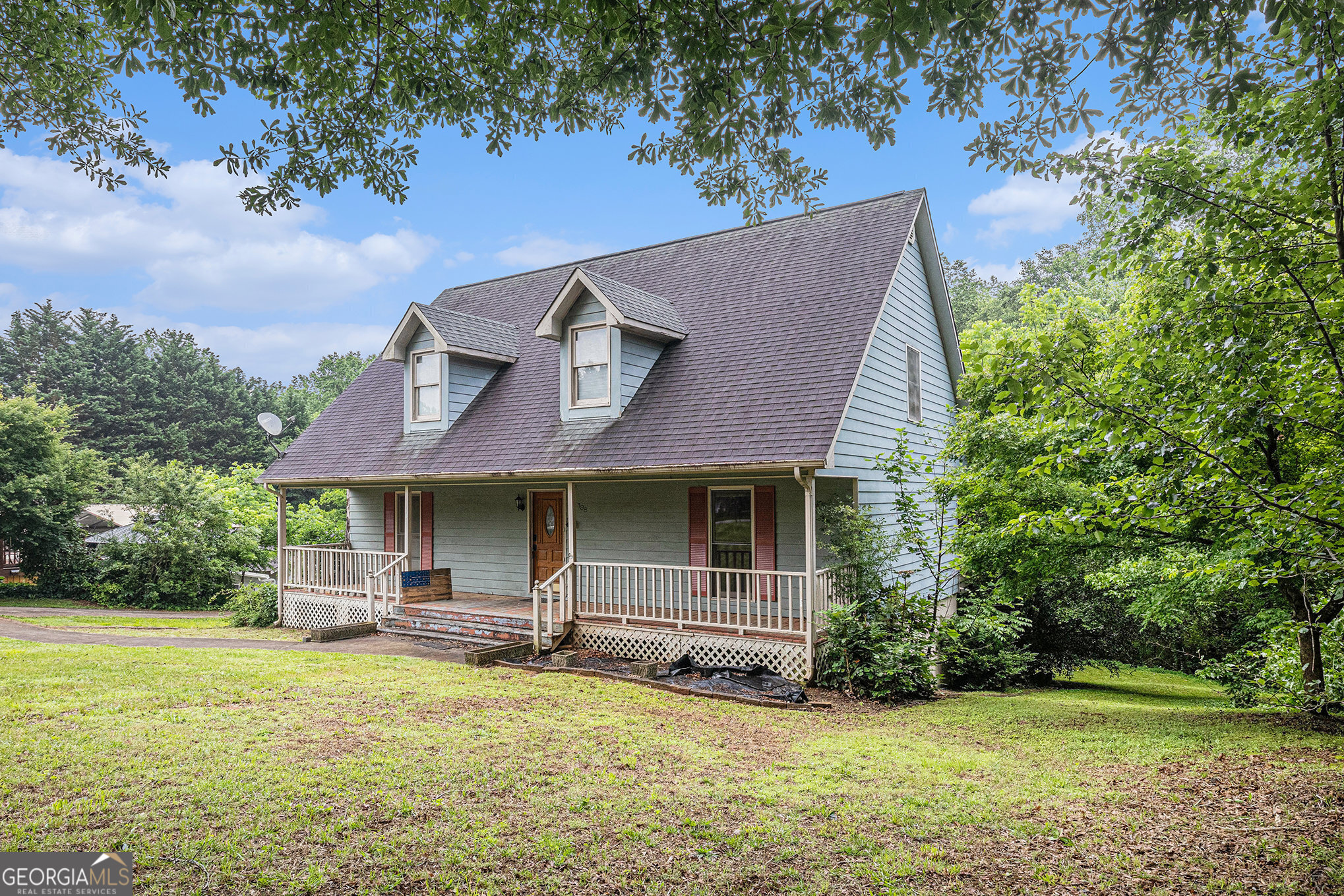198 Hickory Avenue Property Photo 1