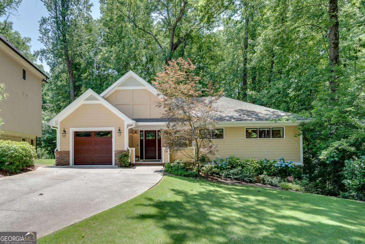 1233 Poplar Grove Drive Ne Property Photo 1