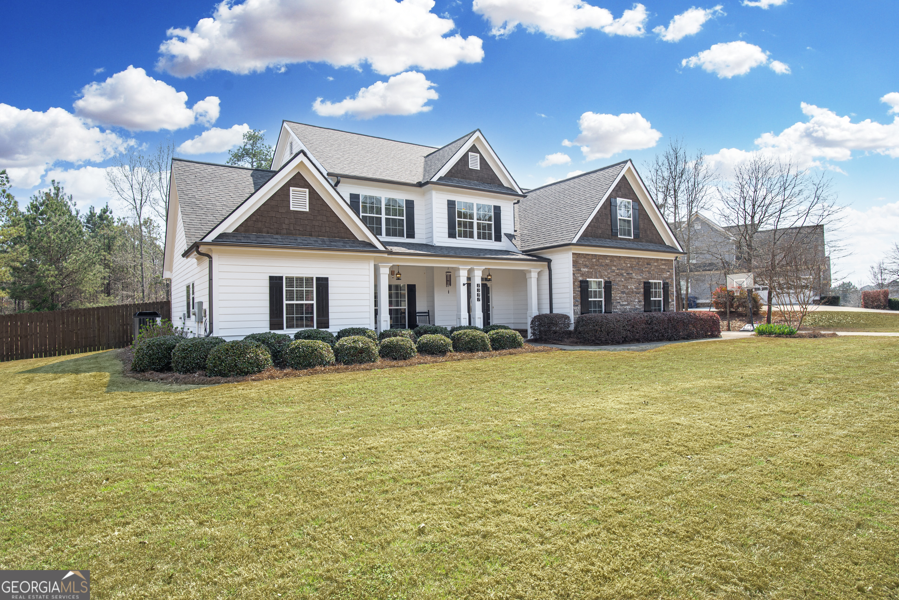 2397 Whitlow Creek Drive Property Photo 2