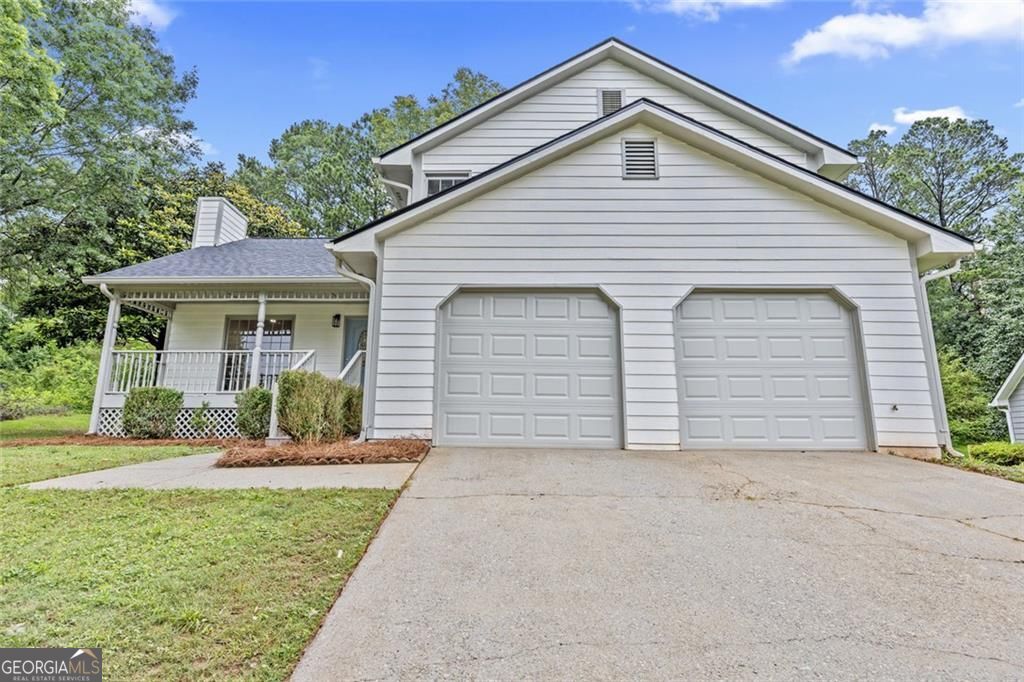 6402 Grafton Court Property Photo 1