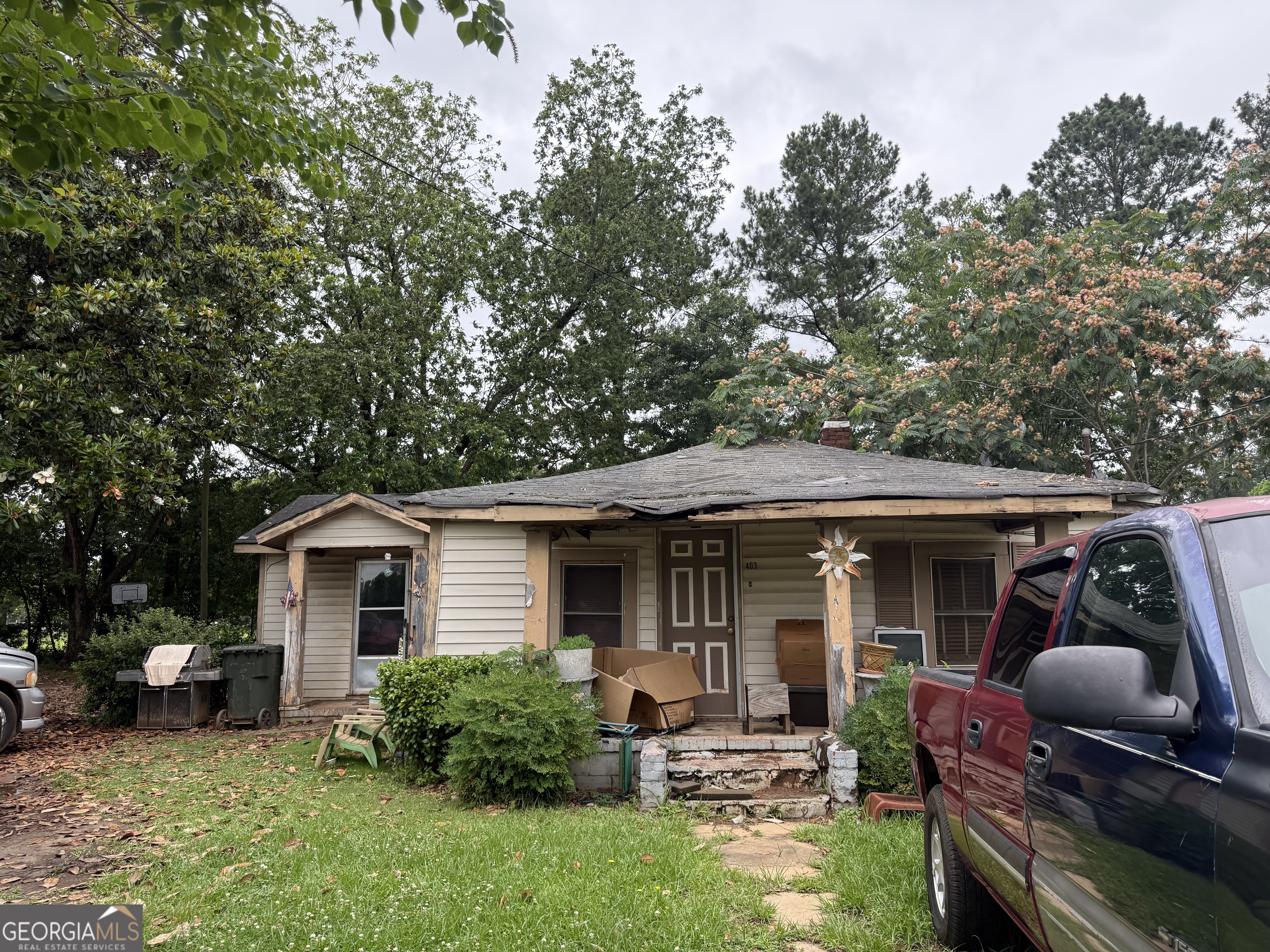 403 Spruce Street Property Photo 1