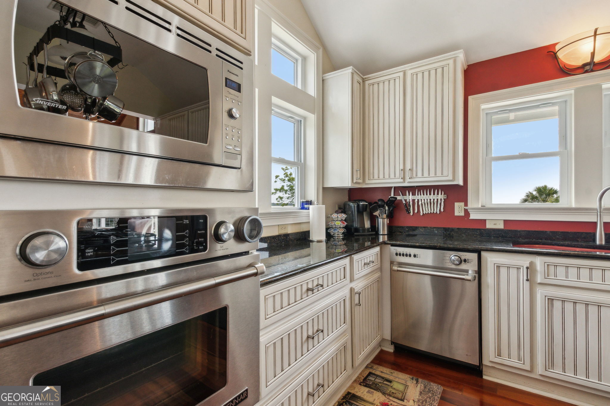 304 E Dillingham Street Property Photo 12