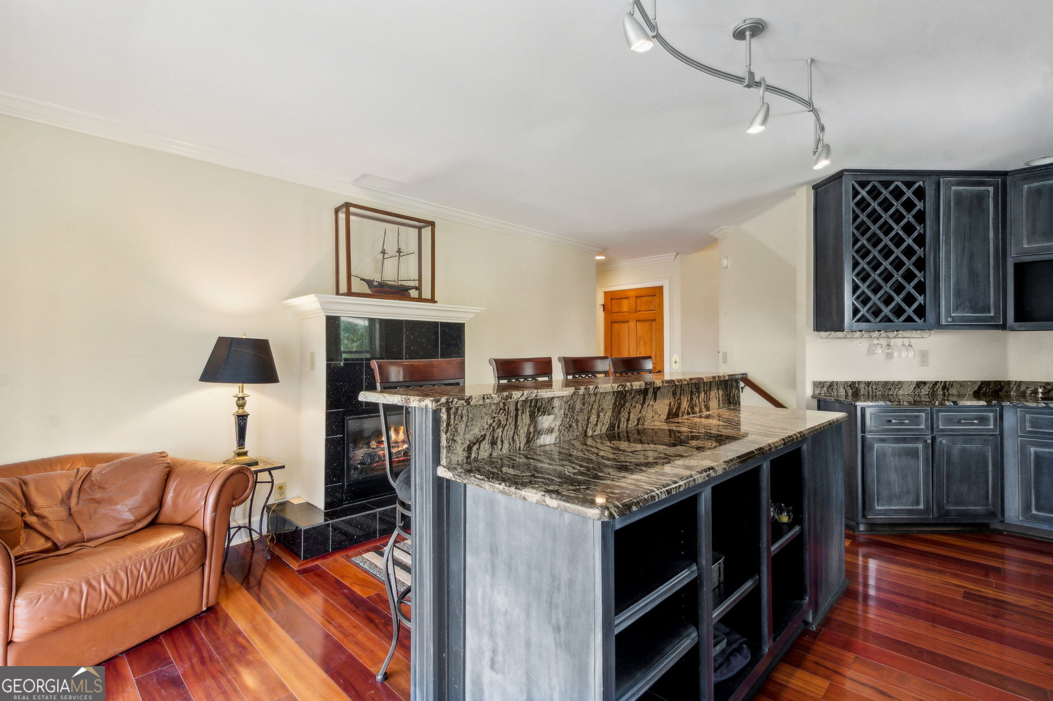 304 E Dillingham Street Property Photo 40